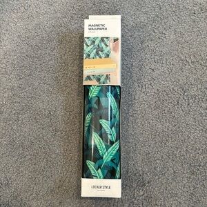 Paper Riot Company NWT Magnetic Locker Wallpaper Palm Tree Pattern 4 Sheets NIP